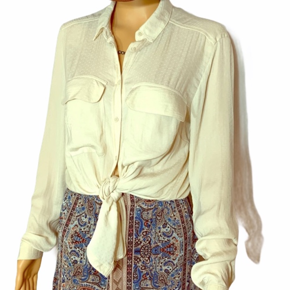 Stradivarius Ivory Textured Long Roll Up Sleeves Button Relaxed Fit Blouse Med